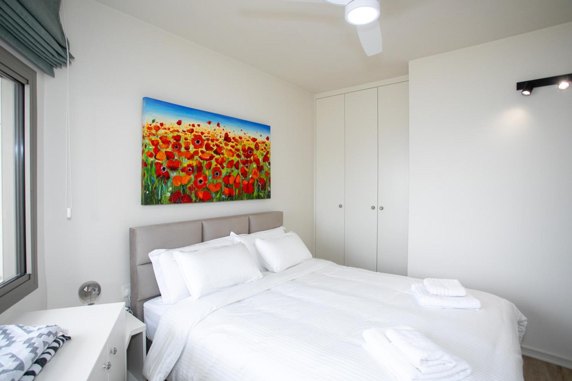 Palmove Luxurious Beachfront Apt Lárnaka Kültér fotó