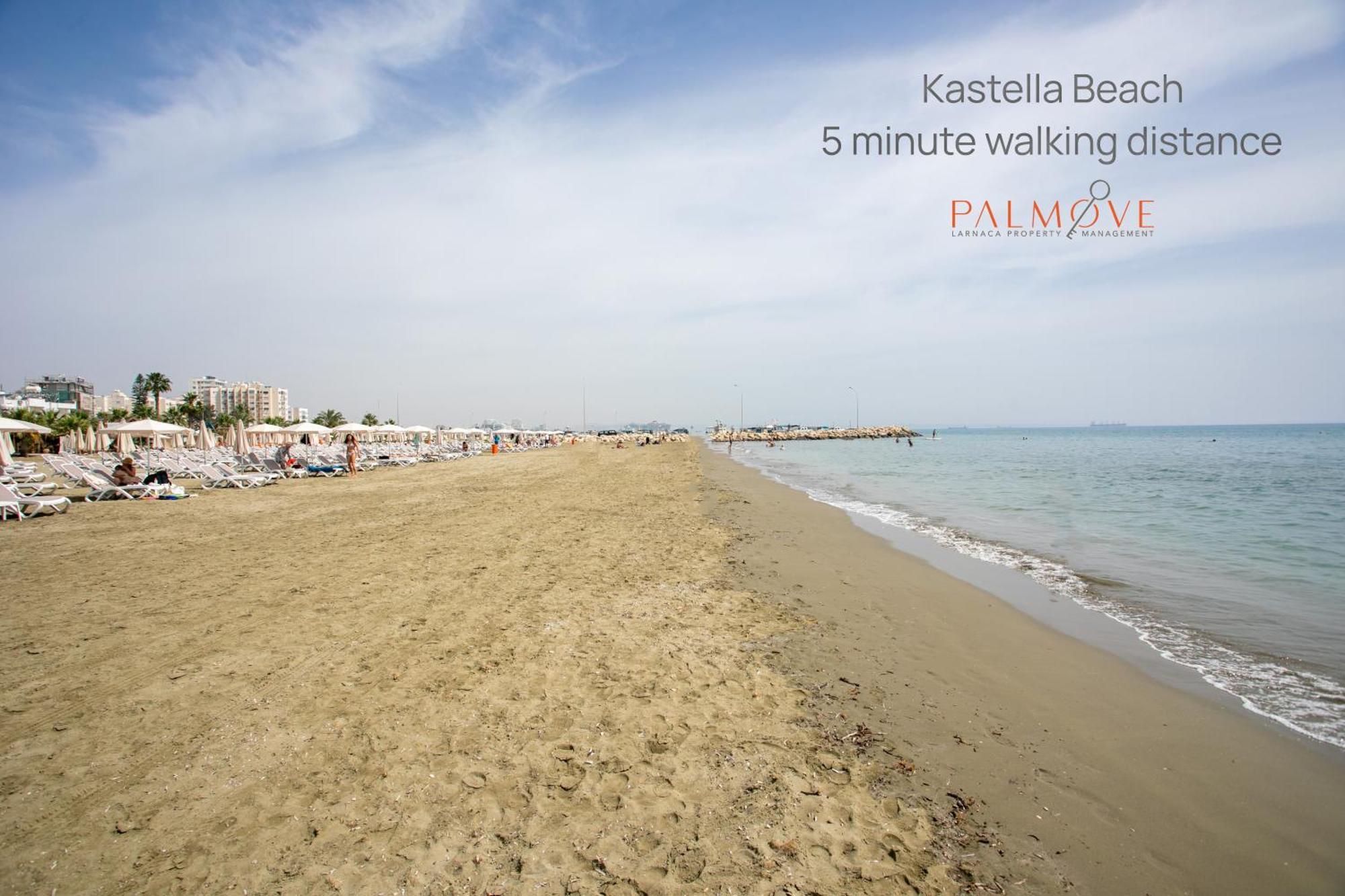Palmove Luxurious Beachfront Apt Lárnaka Kültér fotó